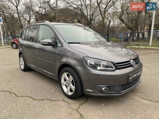 Серый Фольксваген Туран, объемом двигателя 1.39 л и пробегом 174 тыс. км за 10200 $, фото 7 на Automoto.ua