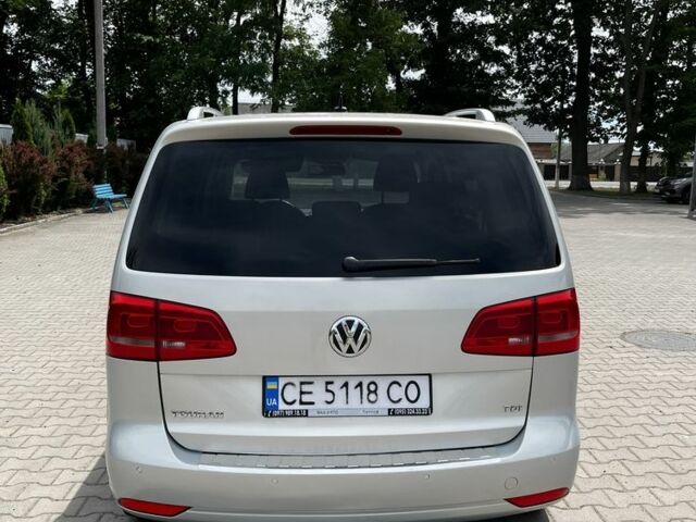 Серый Фольксваген Туран, объемом двигателя 1.6 л и пробегом 246 тыс. км за 9500 $, фото 5 на Automoto.ua