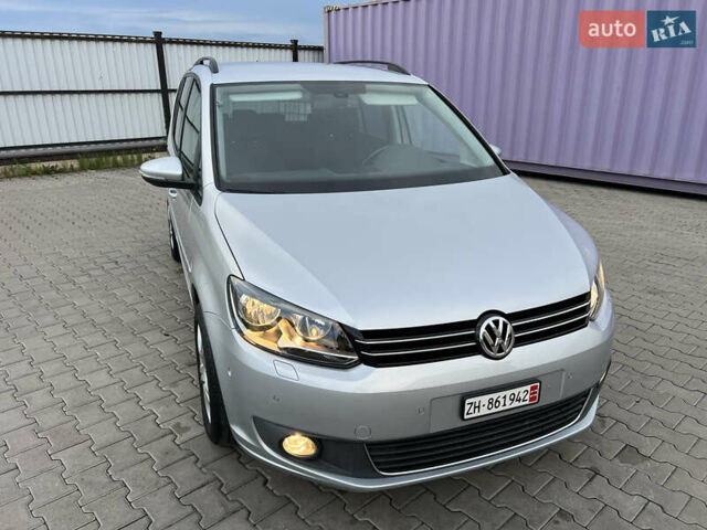 Серый Фольксваген Туран, объемом двигателя 1.4 л и пробегом 223 тыс. км за 7850 $, фото 2 на Automoto.ua