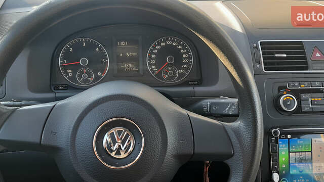 Сірий Фольксваген Туран, об'ємом двигуна 1.6 л та пробігом 238 тис. км за 11900 $, фото 18 на Automoto.ua