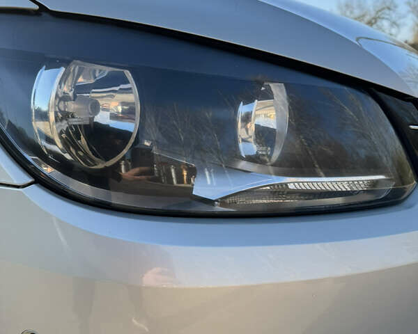 Сірий Фольксваген Туран, об'ємом двигуна 2 л та пробігом 346 тис. км за 12800 $, фото 23 на Automoto.ua