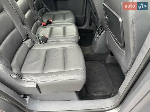 Сірий Фольксваген Туран, об'ємом двигуна 1.6 л та пробігом 220 тис. км за 11700 $, фото 48 на Automoto.ua