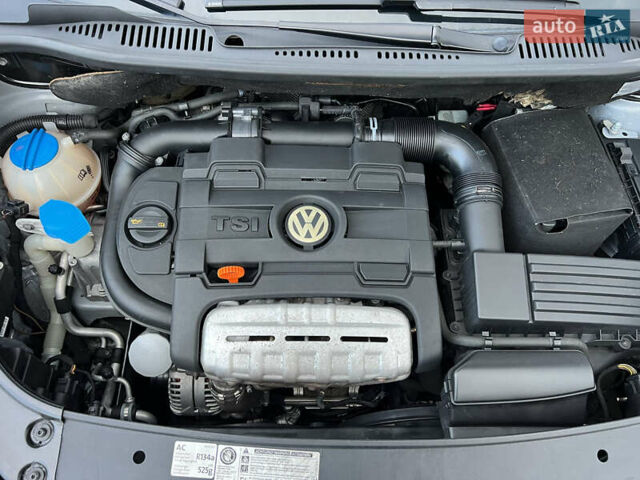Серый Фольксваген Туран, объемом двигателя 1.4 л и пробегом 223 тыс. км за 7850 $, фото 109 на Automoto.ua