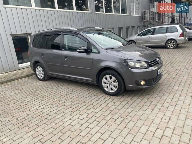 Сірий Фольксваген Туран, об'ємом двигуна 1.6 л та пробігом 254 тис. км за 10750 $, фото 2 на Automoto.ua