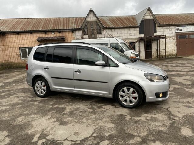 Серый Фольксваген Туран, объемом двигателя 1.6 л и пробегом 360 тыс. км за 4500 $, фото 3 на Automoto.ua