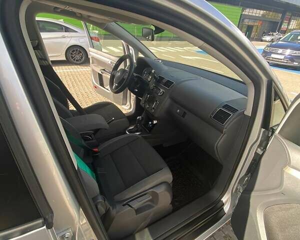 Серый Фольксваген Туран, объемом двигателя 1.6 л и пробегом 250 тыс. км за 10750 $, фото 14 на Automoto.ua