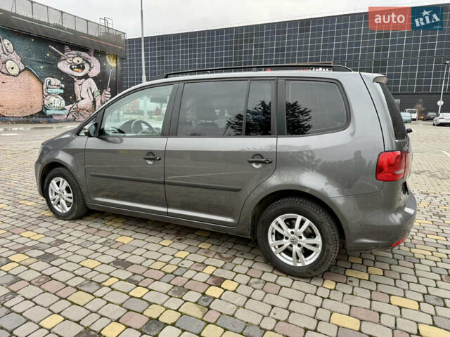 Сірий Фольксваген Туран, об'ємом двигуна 1.6 л та пробігом 244 тис. км за 10550 $, фото 9 на Automoto.ua