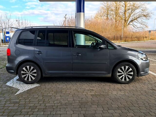 Серый Фольксваген Туран, объемом двигателя 1.6 л и пробегом 268 тыс. км за 10200 $, фото 10 на Automoto.ua