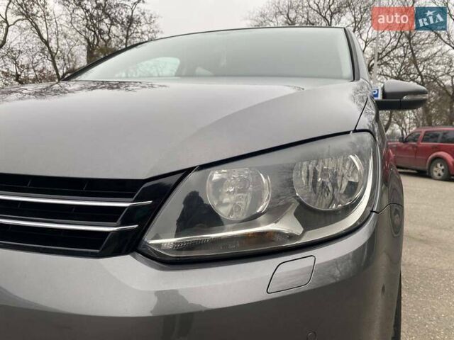 Серый Фольксваген Туран, объемом двигателя 1.39 л и пробегом 174 тыс. км за 10200 $, фото 19 на Automoto.ua