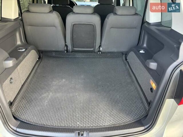 Серый Фольксваген Туран, объемом двигателя 1.6 л и пробегом 172 тыс. км за 11800 $, фото 17 на Automoto.ua