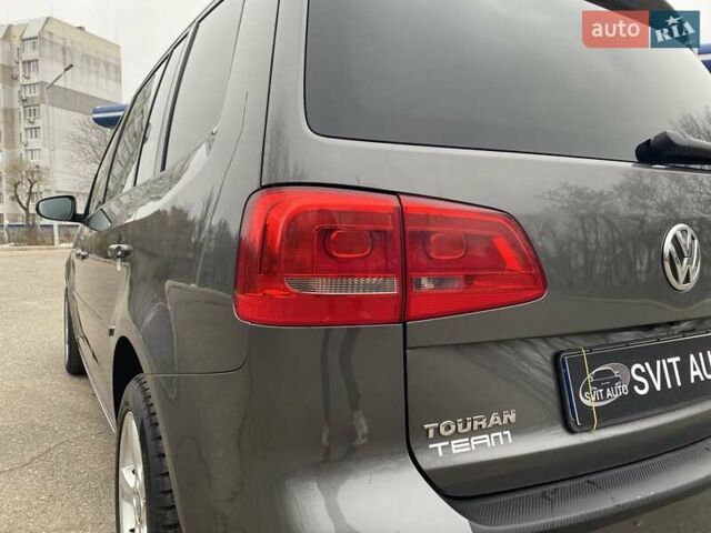 Серый Фольксваген Туран, объемом двигателя 1.39 л и пробегом 174 тыс. км за 10200 $, фото 21 на Automoto.ua