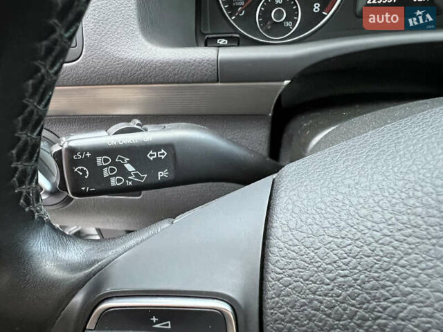 Серый Фольксваген Туран, объемом двигателя 1.4 л и пробегом 223 тыс. км за 7850 $, фото 58 на Automoto.ua