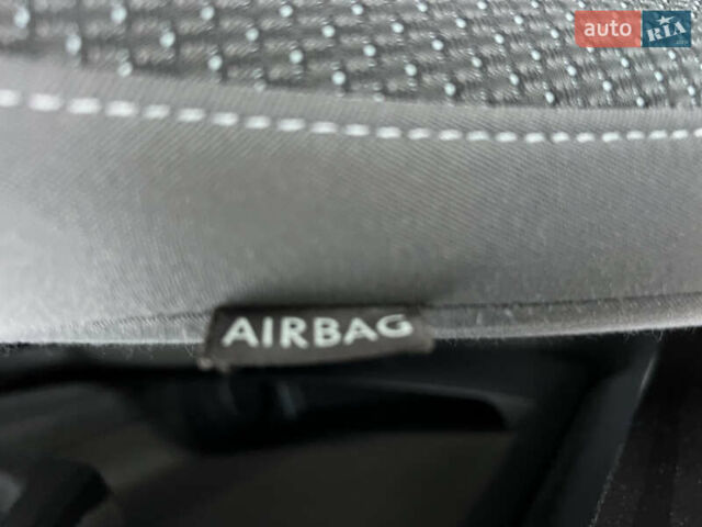 Сірий Фольксваген Туран, об'ємом двигуна 1.4 л та пробігом 223 тис. км за 7750 $, фото 64 на Automoto.ua