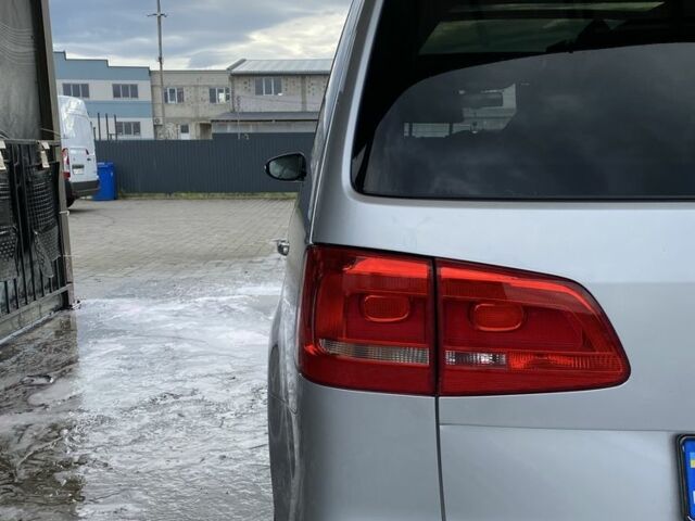 Сірий Фольксваген Туран, об'ємом двигуна 2 л та пробігом 340 тис. км за 11700 $, фото 4 на Automoto.ua