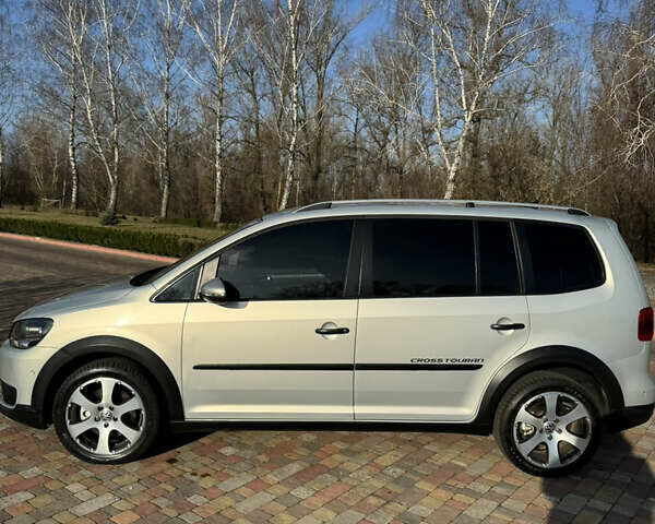 Сірий Фольксваген Туран, об'ємом двигуна 2 л та пробігом 346 тис. км за 12800 $, фото 19 на Automoto.ua