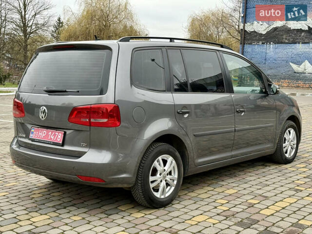 Сірий Фольксваген Туран, об'ємом двигуна 1.6 л та пробігом 244 тис. км за 10550 $, фото 24 на Automoto.ua