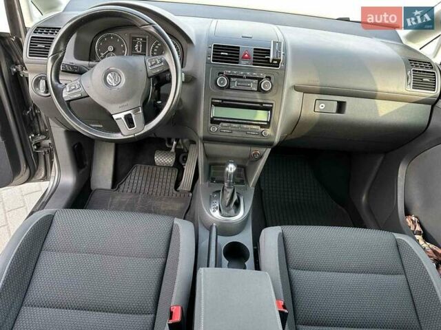 Сірий Фольксваген Туран, об'ємом двигуна 1.4 л та пробігом 215 тис. км за 9100 $, фото 11 на Automoto.ua