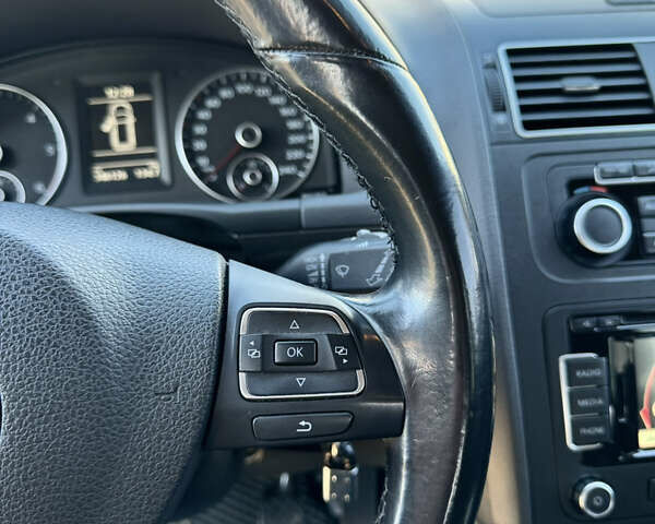 Сірий Фольксваген Туран, об'ємом двигуна 2 л та пробігом 346 тис. км за 12800 $, фото 31 на Automoto.ua