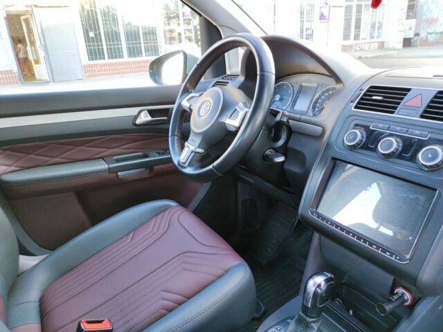 Серый Фольксваген Туран, объемом двигателя 1.6 л и пробегом 190 тыс. км за 10500 $, фото 3 на Automoto.ua