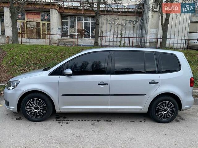 Сірий Фольксваген Туран, об'ємом двигуна 1.6 л та пробігом 237 тис. км за 11500 $, фото 2 на Automoto.ua
