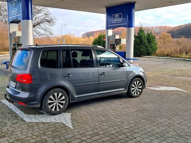 Серый Фольксваген Туран, объемом двигателя 1.6 л и пробегом 268 тыс. км за 10200 $, фото 9 на Automoto.ua