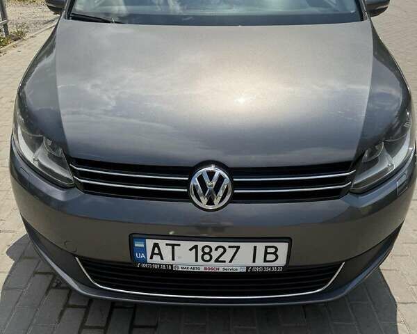 Сірий Фольксваген Туран, об'ємом двигуна 1.6 л та пробігом 284 тис. км за 10000 $, фото 2 на Automoto.ua