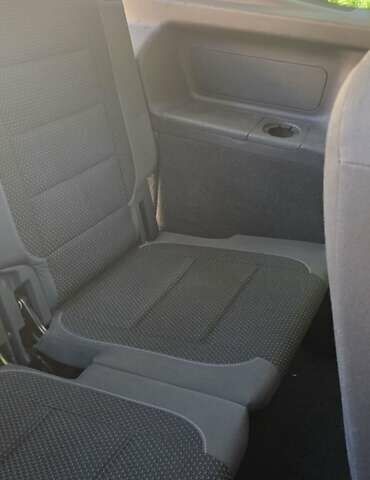 Серый Фольксваген Туран, объемом двигателя 1.97 л и пробегом 225 тыс. км за 10900 $, фото 19 на Automoto.ua