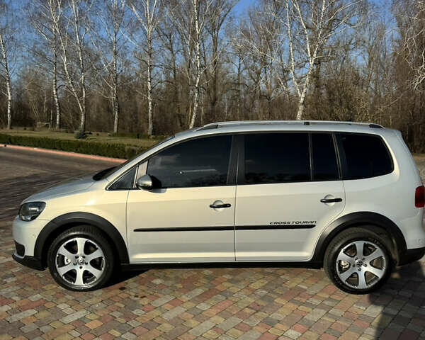 Сірий Фольксваген Туран, об'ємом двигуна 2 л та пробігом 346 тис. км за 12800 $, фото 69 на Automoto.ua