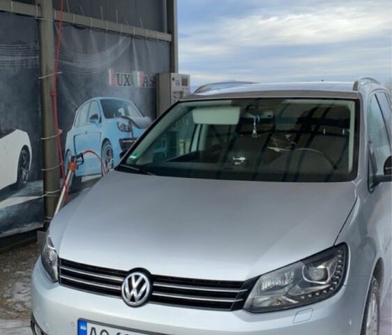 Сірий Фольксваген Туран, об'ємом двигуна 2 л та пробігом 340 тис. км за 11700 $, фото 5 на Automoto.ua