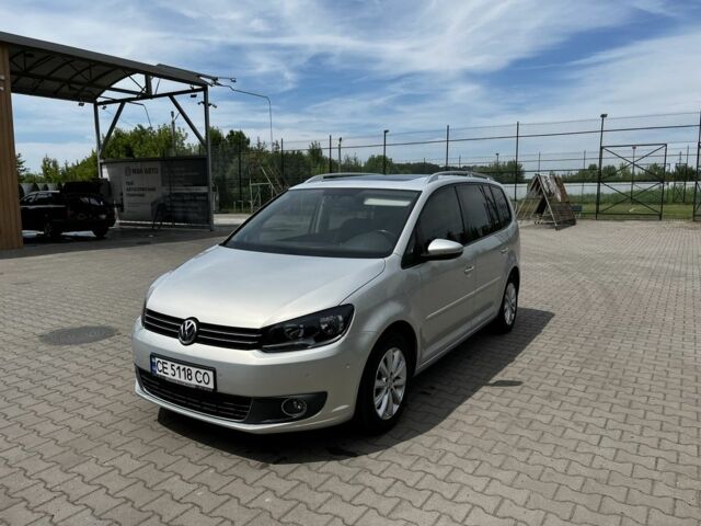 Серый Фольксваген Туран, объемом двигателя 1.6 л и пробегом 246 тыс. км за 9500 $, фото 3 на Automoto.ua