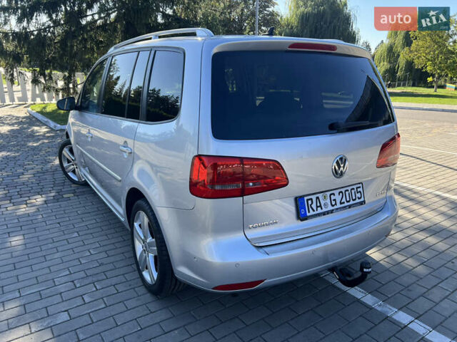 Серый Фольксваген Туран, объемом двигателя 2 л и пробегом 252 тыс. км за 11750 $, фото 12 на Automoto.ua