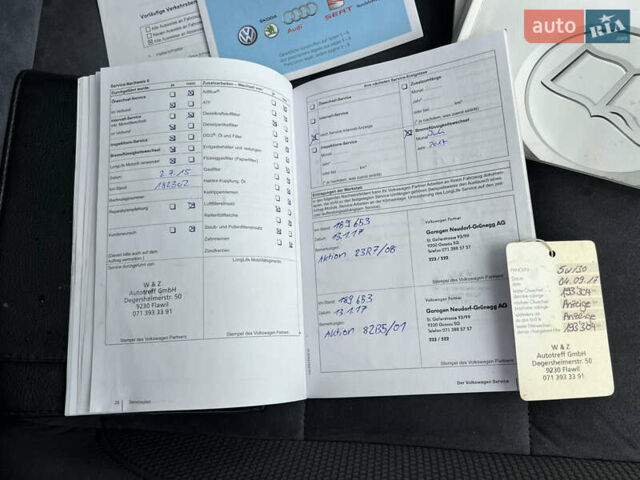 Серый Фольксваген Туран, объемом двигателя 2 л и пробегом 234 тыс. км за 12950 $, фото 171 на Automoto.ua