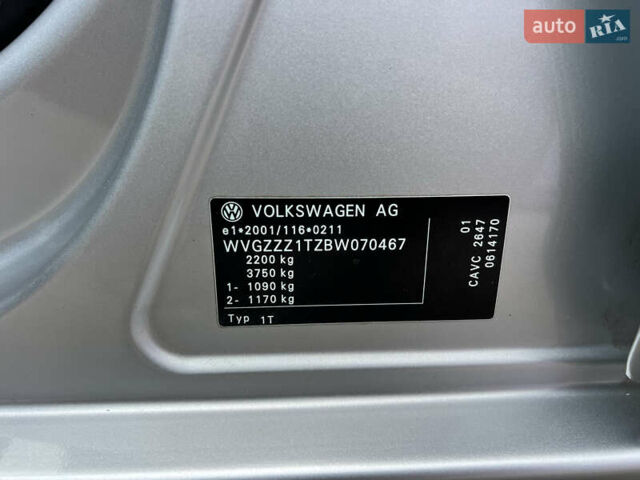 Серый Фольксваген Туран, объемом двигателя 1.4 л и пробегом 223 тыс. км за 7850 $, фото 46 на Automoto.ua