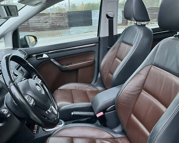 Сірий Фольксваген Туран, об'ємом двигуна 1.4 л та пробігом 199 тис. км за 9900 $, фото 28 на Automoto.ua