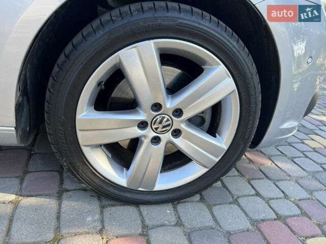 Серый Фольксваген Туран, объемом двигателя 2 л и пробегом 252 тыс. км за 11750 $, фото 53 на Automoto.ua