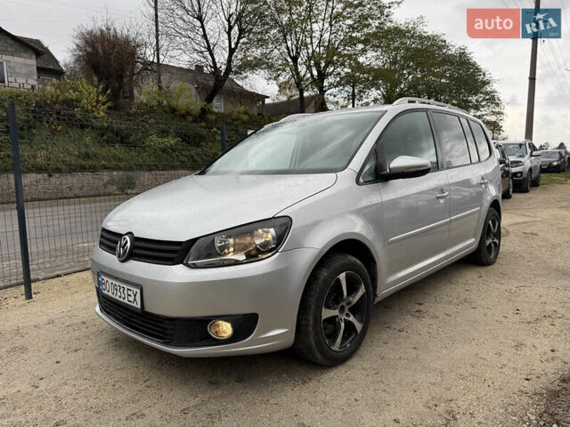 Серый Фольксваген Туран, объемом двигателя 1.4 л и пробегом 300 тыс. км за 7000 $, фото 1 на Automoto.ua