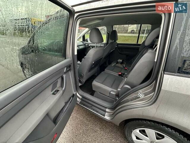 Сірий Фольксваген Туран, об'ємом двигуна 1.4 л та пробігом 215 тис. км за 9100 $, фото 10 на Automoto.ua