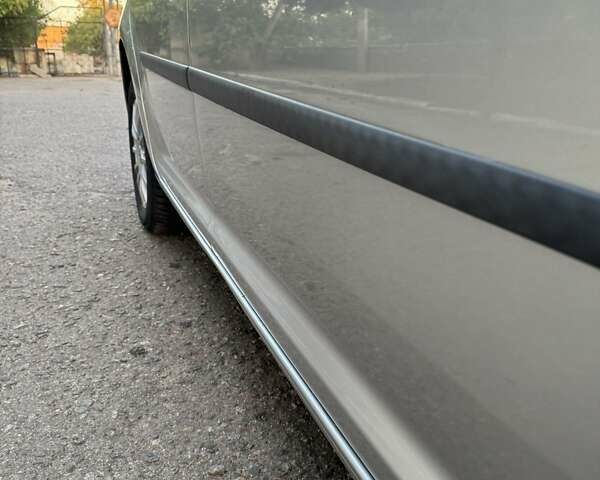 Сірий Фольксваген Туран, об'ємом двигуна 1.4 л та пробігом 179 тис. км за 8500 $, фото 6 на Automoto.ua