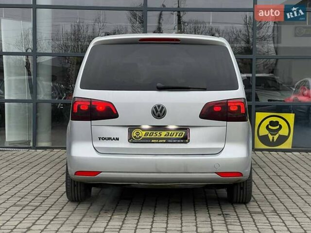 Серый Фольксваген Туран, объемом двигателя 1.39 л и пробегом 224 тыс. км за 7500 $, фото 5 на Automoto.ua