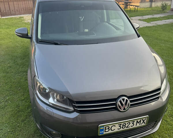 Сірий Фольксваген Туран, об'ємом двигуна 1.97 л та пробігом 209 тис. км за 12200 $, фото 1 на Automoto.ua