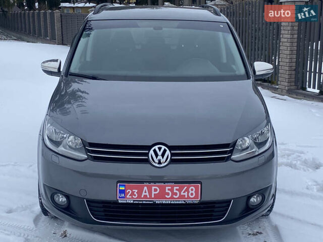 Серый Фольксваген Туран, объемом двигателя 1.39 л и пробегом 206 тыс. км за 9700 $, фото 2 на Automoto.ua