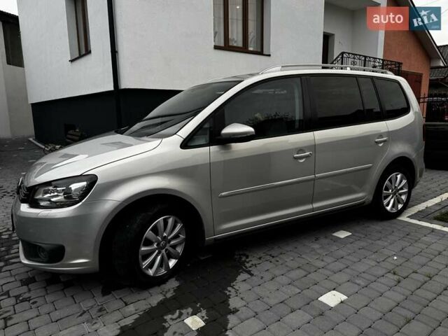 Серый Фольксваген Туран, объемом двигателя 1.6 л и пробегом 287 тыс. км за 9500 $, фото 5 на Automoto.ua