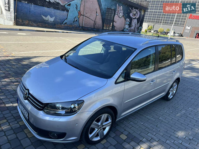 Серый Фольксваген Туран, объемом двигателя 2 л и пробегом 252 тыс. км за 11750 $, фото 10 на Automoto.ua
