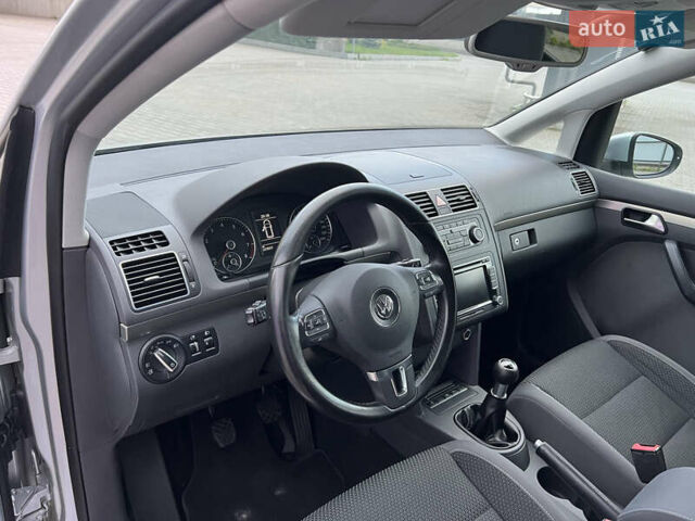 Сірий Фольксваген Туран, об'ємом двигуна 1.4 л та пробігом 223 тис. км за 7750 $, фото 55 на Automoto.ua