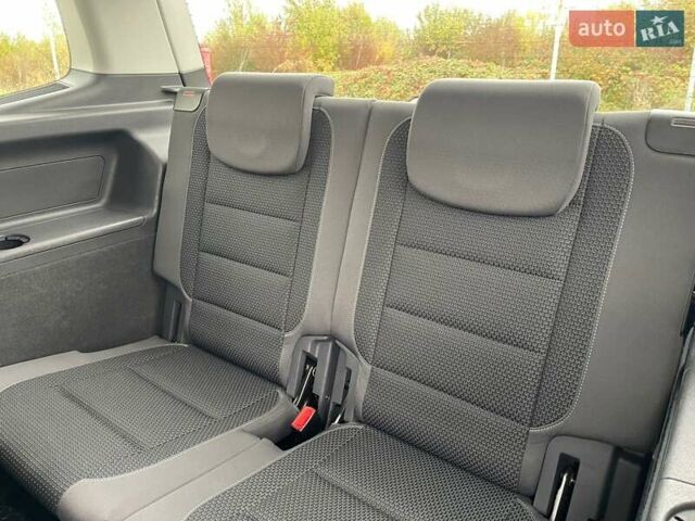 Серый Фольксваген Туран, объемом двигателя 1.39 л и пробегом 239 тыс. км за 7999 $, фото 29 на Automoto.ua