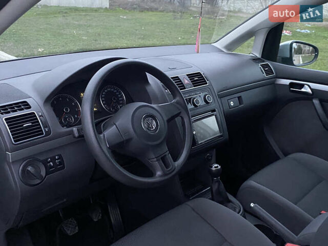 Серый Фольксваген Туран, объемом двигателя 1.4 л и пробегом 179 тыс. км за 8300 $, фото 9 на Automoto.ua