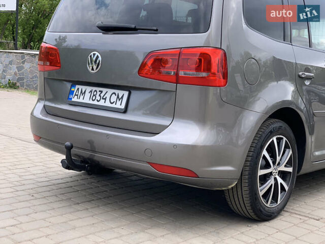 Серый Фольксваген Туран, объемом двигателя 1.6 л и пробегом 285 тыс. км за 10699 $, фото 20 на Automoto.ua