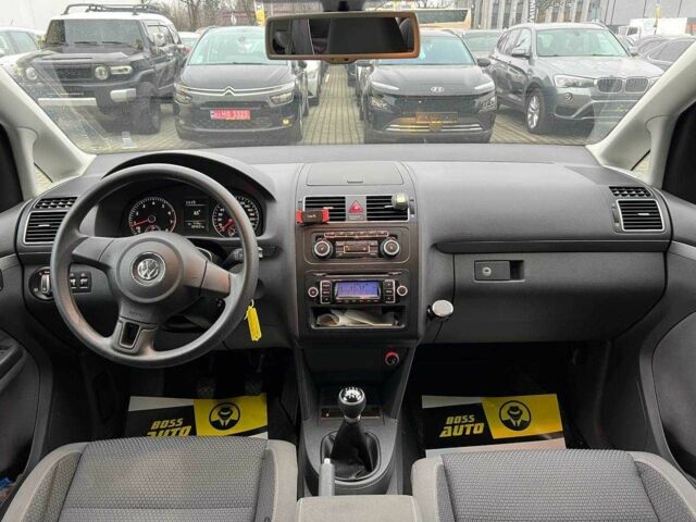 Серый Фольксваген Туран, объемом двигателя 1.4 л и пробегом 224 тыс. км за 7500 $, фото 9 на Automoto.ua