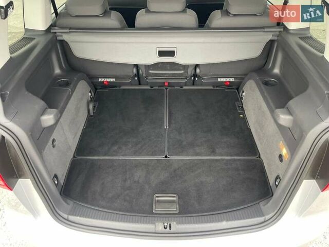 Серый Фольксваген Туран, объемом двигателя 1.39 л и пробегом 239 тыс. км за 7999 $, фото 12 на Automoto.ua