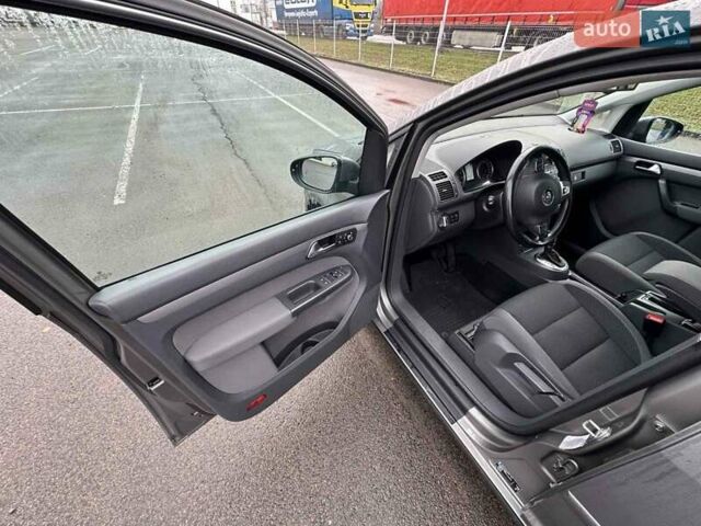 Сірий Фольксваген Туран, об'ємом двигуна 1.4 л та пробігом 215 тис. км за 9100 $, фото 9 на Automoto.ua